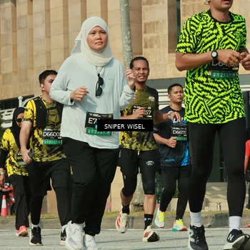 Runner Photo 6160467