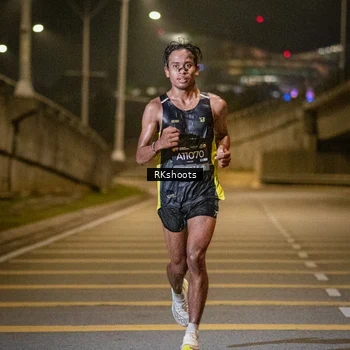 Runner Photo 6160675