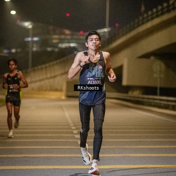 Runner Photo 6160700