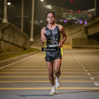 Runner Photo 6160711