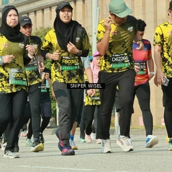 Runner Photo 6160720