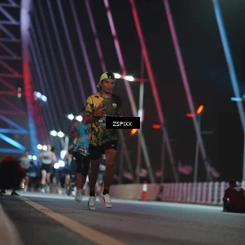 Runner Photo 6160761