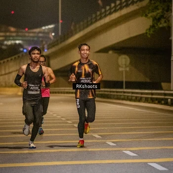 Runner Photo 6160800