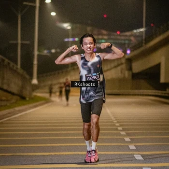 Runner Photo 6160845