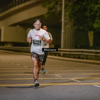 Runner Photo 6161075
