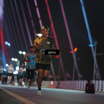 Runner Photo 6161091