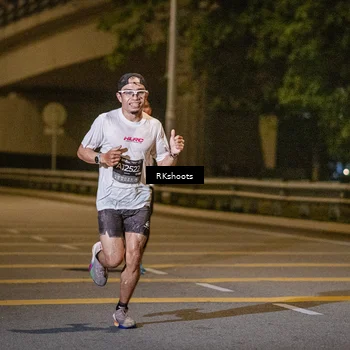 Runner Photo 6161101