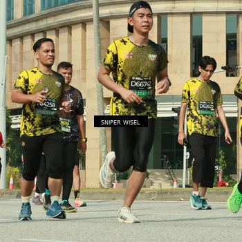 Runner Photo 6161106