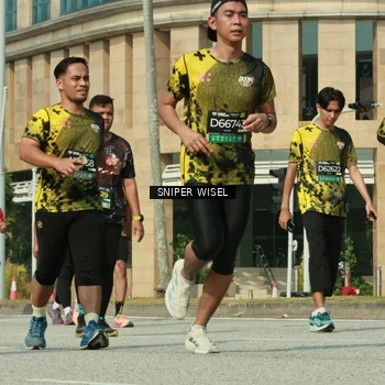 Runner Photo 6161117