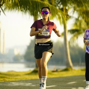 Runner Photo 6161125
