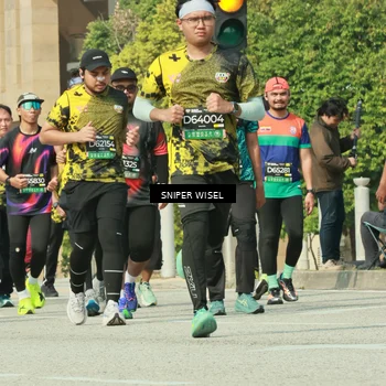 Runner Photo 6161143