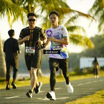 Runner Photo 6161215
