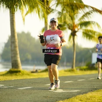 Runner Photo 6161245