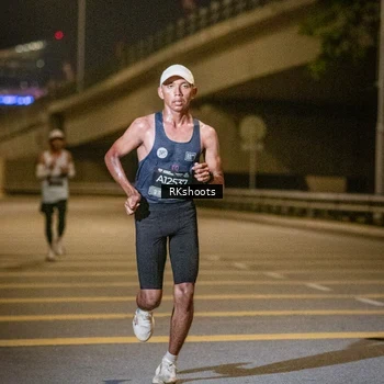 Runner Photo 6161305