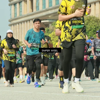 Runner Photo 6161318