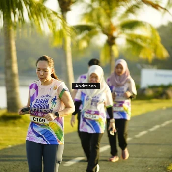 Runner Photo 6161350