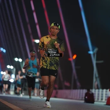 Runner Photo 6161357