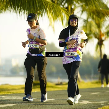 Runner Photo 6161421