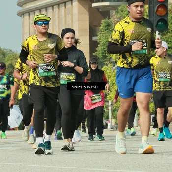 Runner Photo 6161429