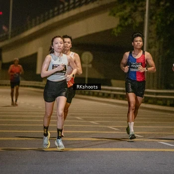 Runner Photo 6161430
