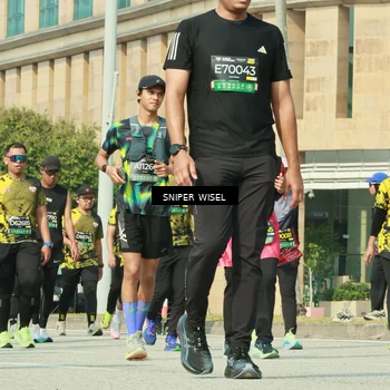 Runner Photo 6161459