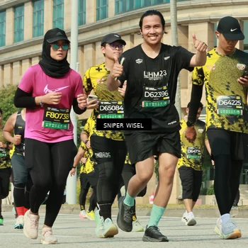 Runner Photo 6161549