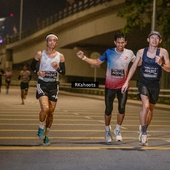 Runner Photo 6161601