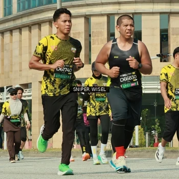 Runner Photo 6161612