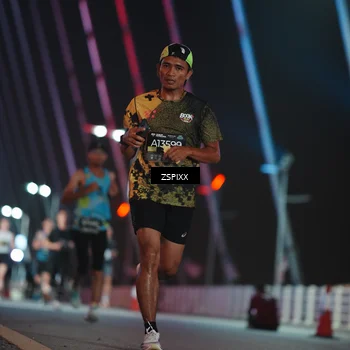 Runner Photo 6161622