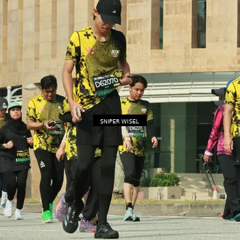 Runner Photo 6161631