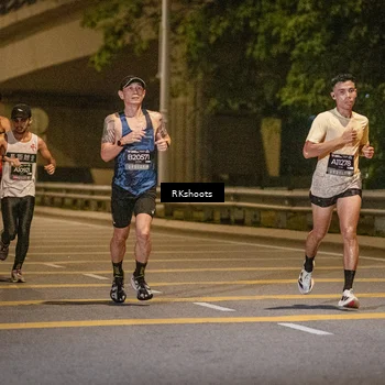 Runner Photo 6161660