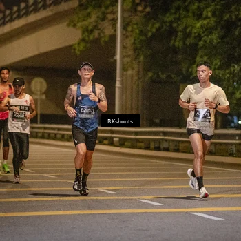 Runner Photo 6161675