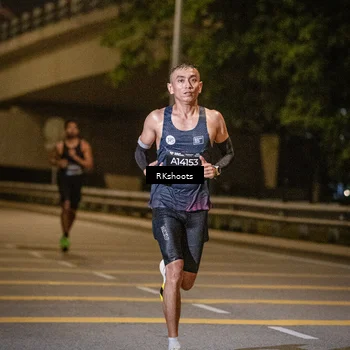 Runner Photo 6161679