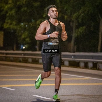 Runner Photo 6161719