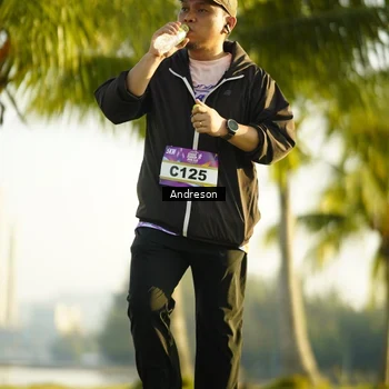 Runner Photo 6161724