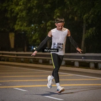 Runner Photo 6161737