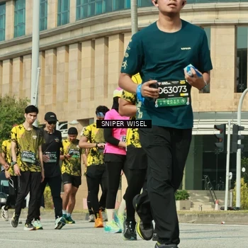 Runner Photo 6161746