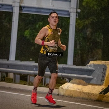 Runner Photo 6161750