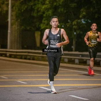 Runner Photo 6161760