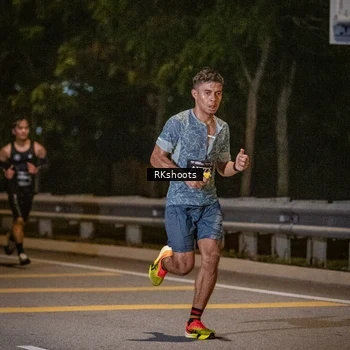 Runner Photo 6161787