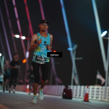 Runner Photo 6161794