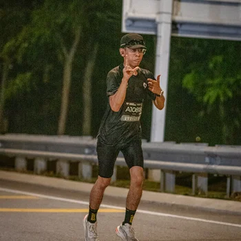 Runner Photo 6161801
