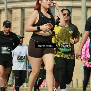 Runner Photo 6161863