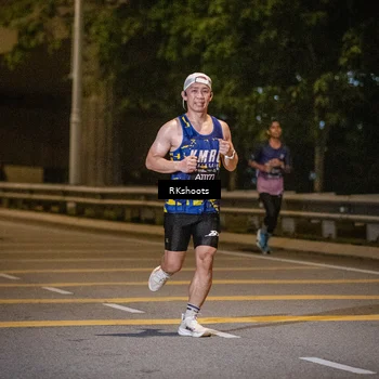 Runner Photo 6161880