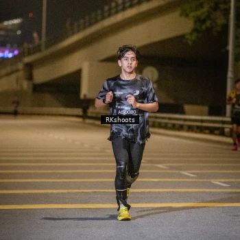 Runner Photo 6161899