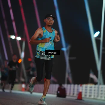 Runner Photo 6161915