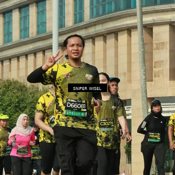 Runner Photo 6161916