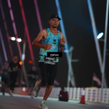 Runner Photo 6161949