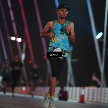Runner Photo 6161995