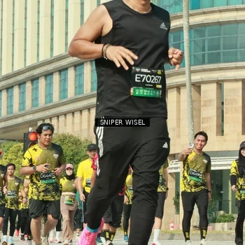 Runner Photo 6162036